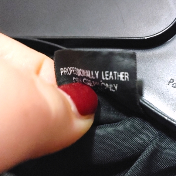 Newport News Black Button Front Genuine Leather Jacket Coat Women's Size Large L - Picture 9 of 11